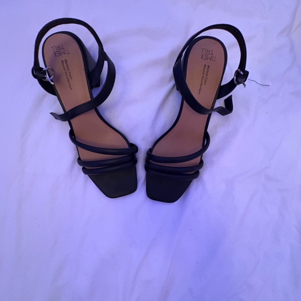 Time and Tru Black Women's Sandals
